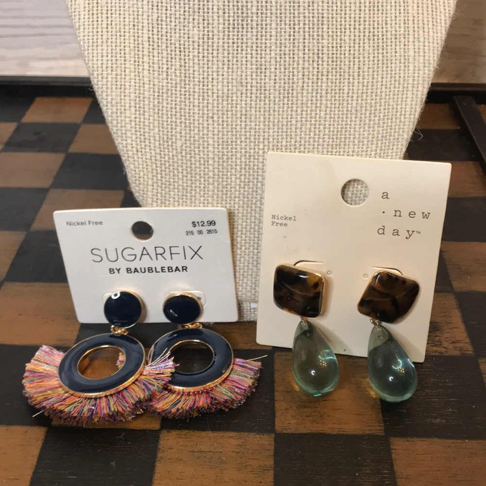 Earring bundle 2 pairs for $10